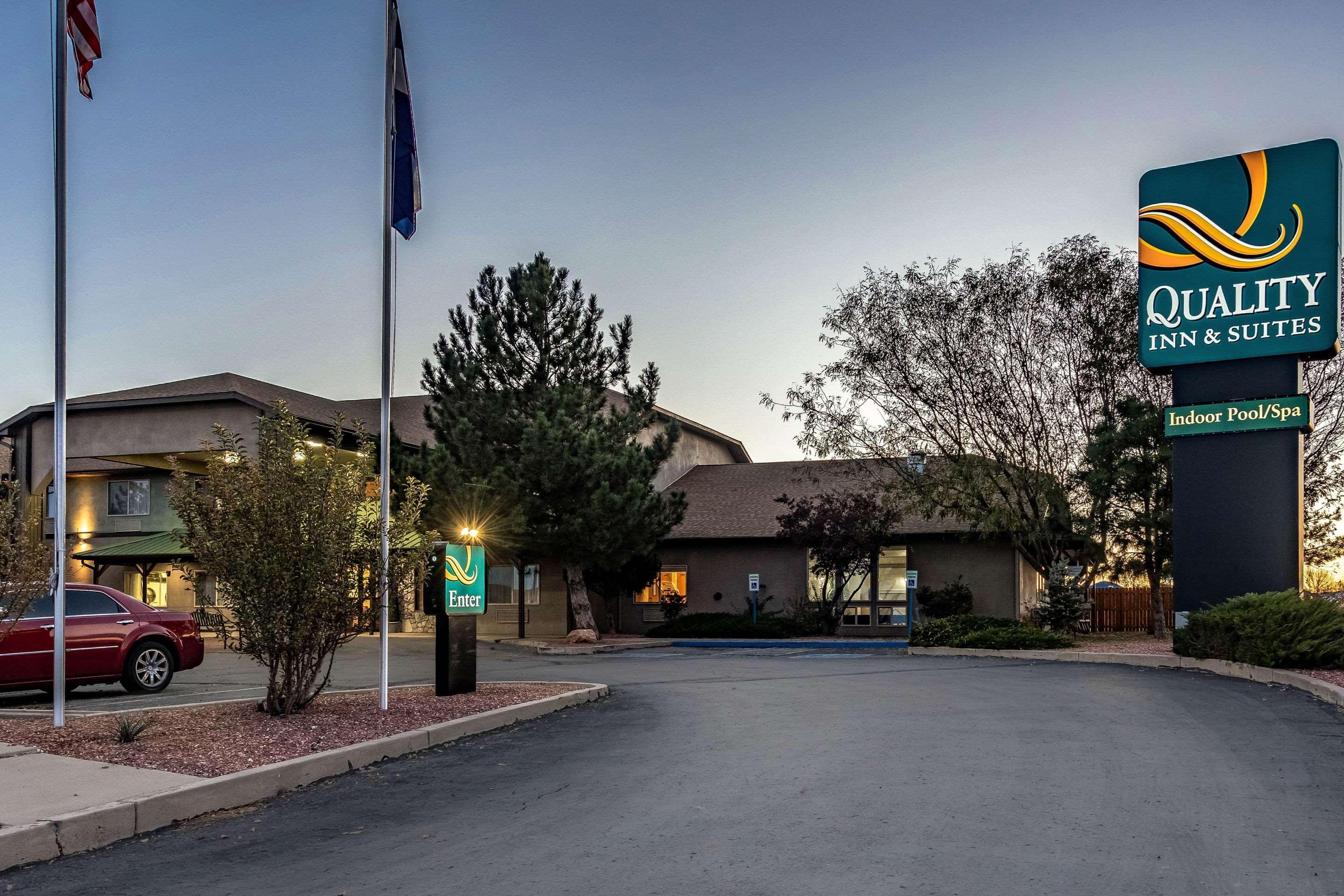 Quality Inn & Suites West Pueblo Exterior photo